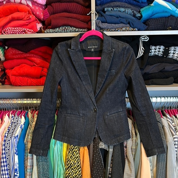 Banana Republic Jackets & Blazers - Banana Republic dark blue denim one button closure blazer size 0